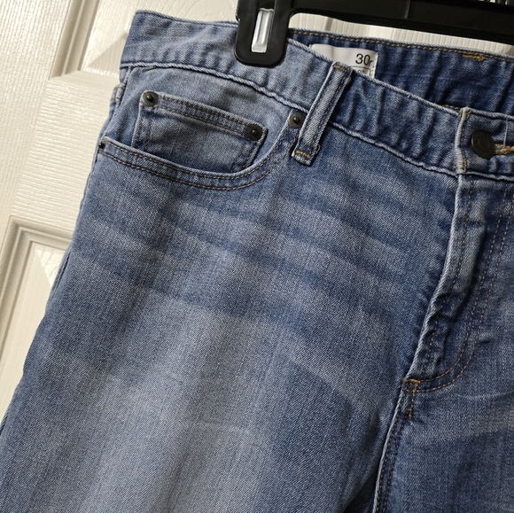GAP Perfect Bootcut Mid-Rise Jeans, Light Wash, Relaxed Fit, Size 30R, EUC! - Picture 6 of 11